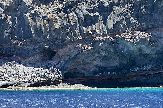 Klippen auf Gomera vulkanisch entstanden