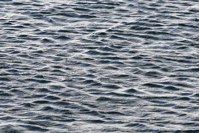 Oberflächenwellen an der schwedische Küste am Skagerrak